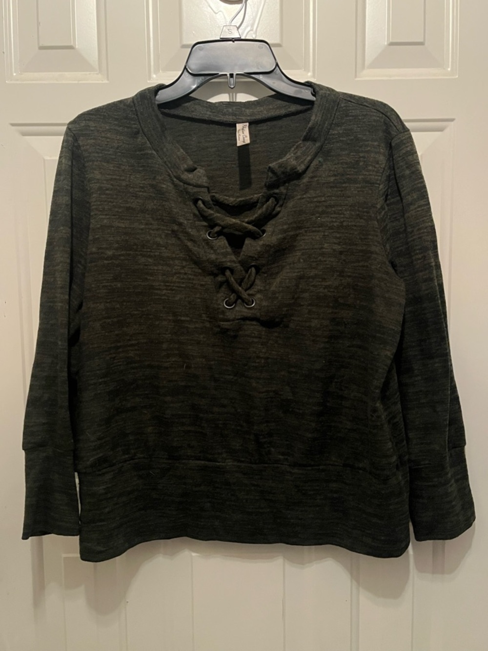 Lace-Up Knit Pullover 3/4 Sleeve Top - Olive Green